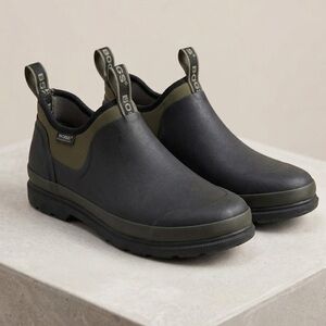 Bogs Men's "Tillamook Bay" Black and Olive Low-Cut Rain & Snow Slip-Ons